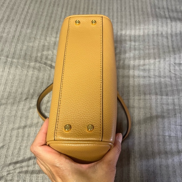 TORY BAG ( very cute ) - Picture 5 of 11